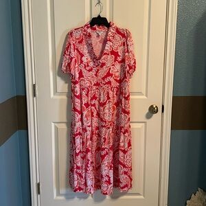 Crown & Ivy floral knit dress, size L. Worn once.